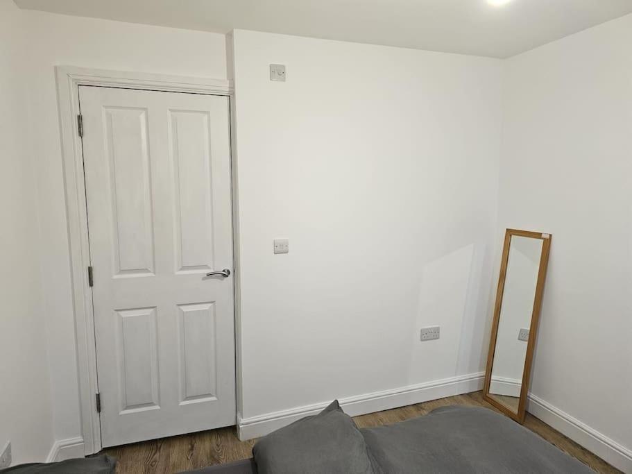 Super Value Bath Street Flat Apartment Ilkeston Exterior photo